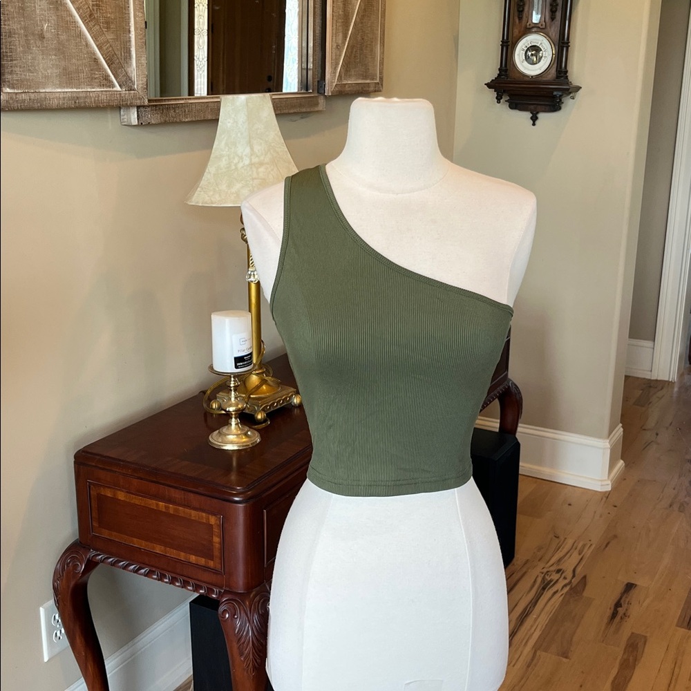 Ekouaer Olive Green One Shoulder Cropped Top